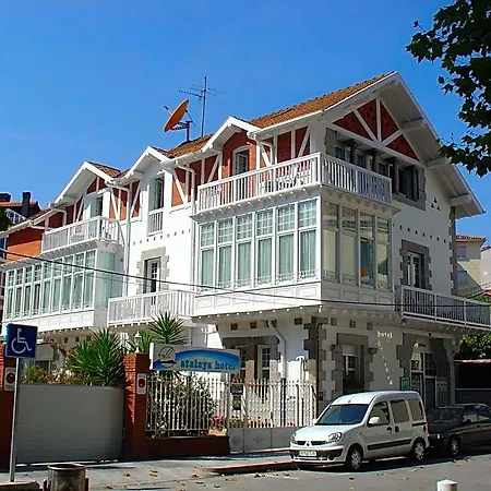 Atalaya- Free Parking Gratuito Bermeo